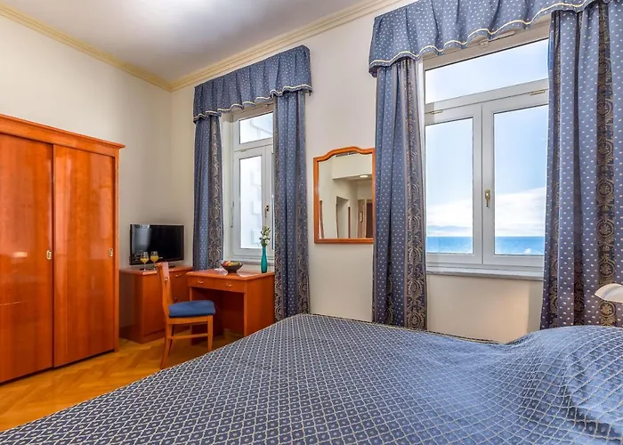 Galeb Готель 3*